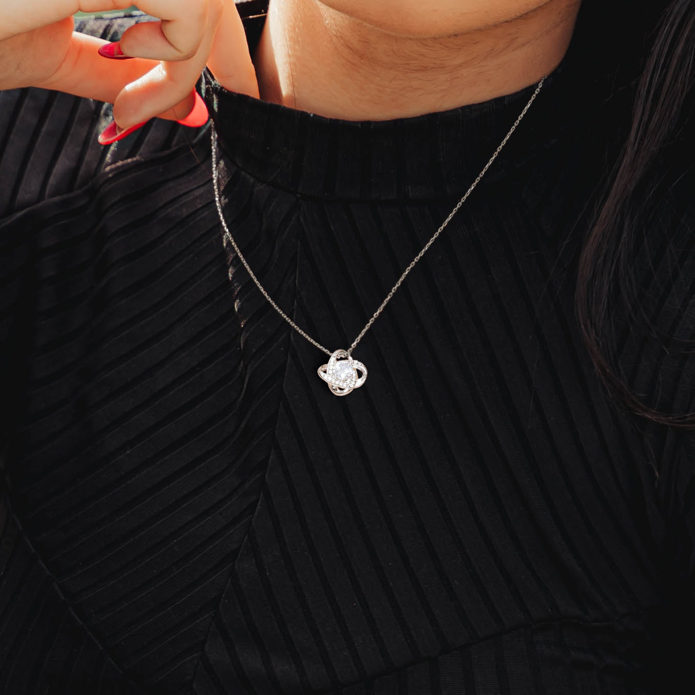 Luxury Red Rose Necklace Gift Box | Romantic Christmas Gift for Wife or Girlfriend