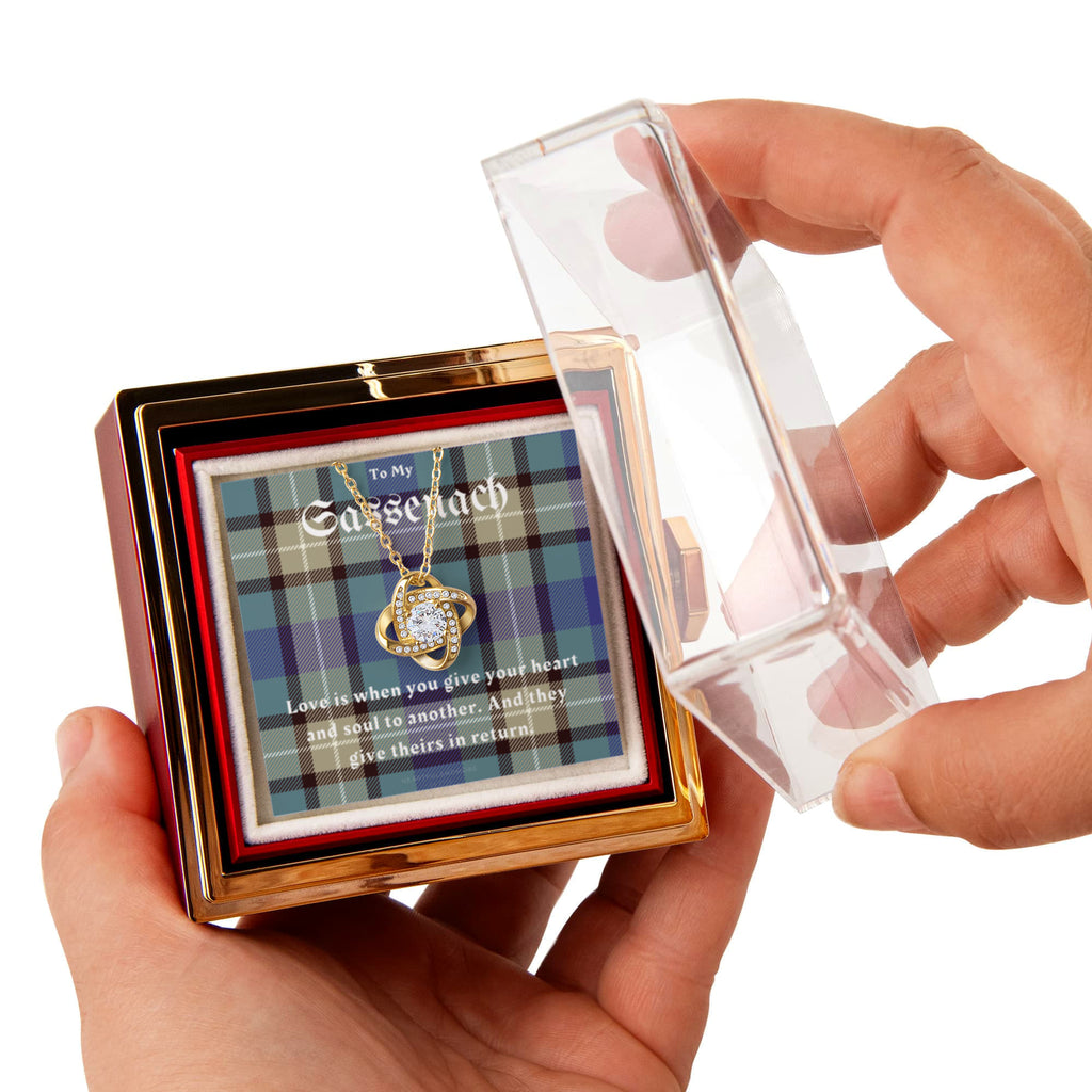 To My Sassenach – Love Knot Necklace & Preserved Rose Gift Box