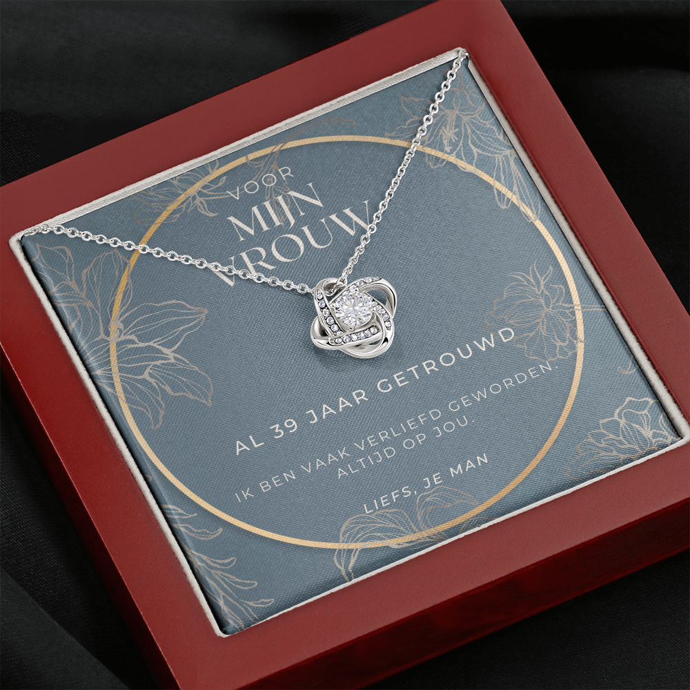 39 Love Knot Necklace